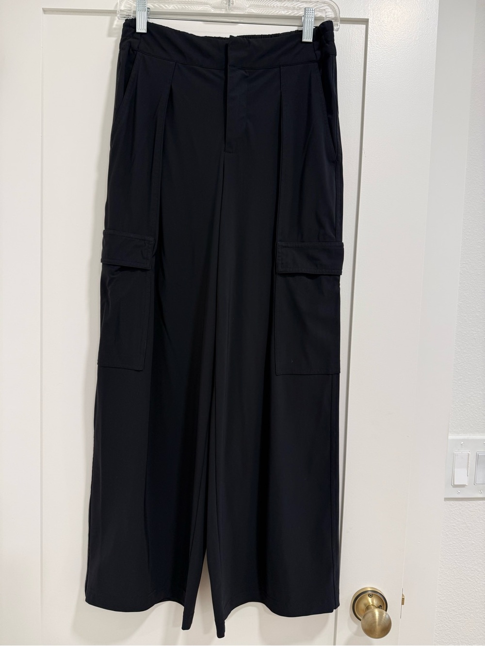Athleta Black Wide-Leg Cargo Pants